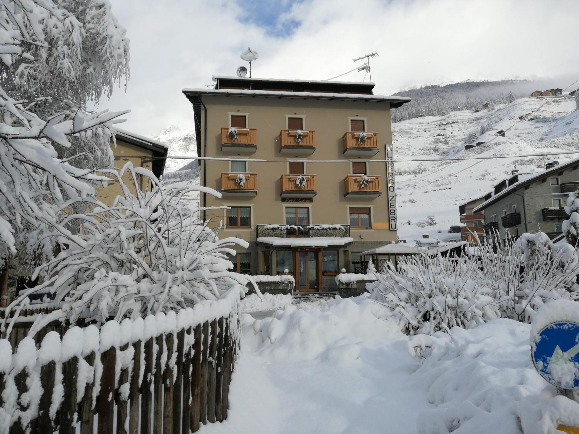 Hotel Zebru Valfurva Eksteriør billede